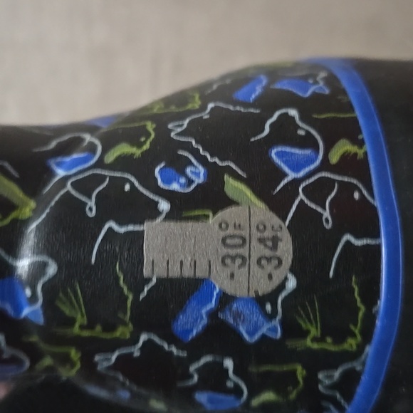 Boys Bogs Size 3 - Picture 10 of 10